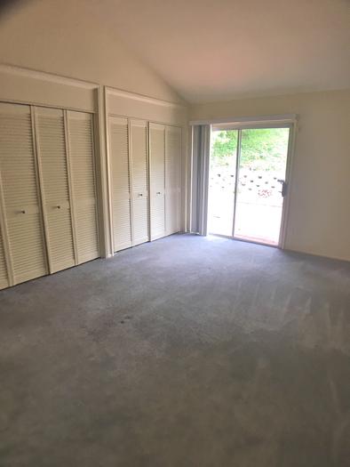 Master Bedroom Listing photo 9